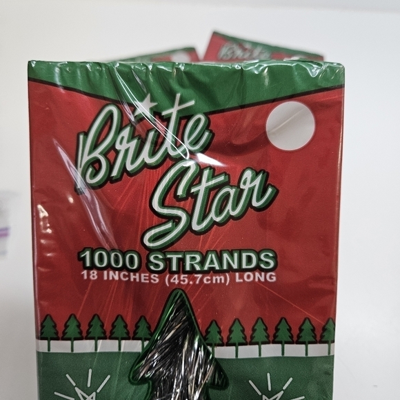 NEW VINTAGE Brite Star Silver Tinsel 18" Icicles 3000 Strands Plus Extras USA - Picture 2 of 3
